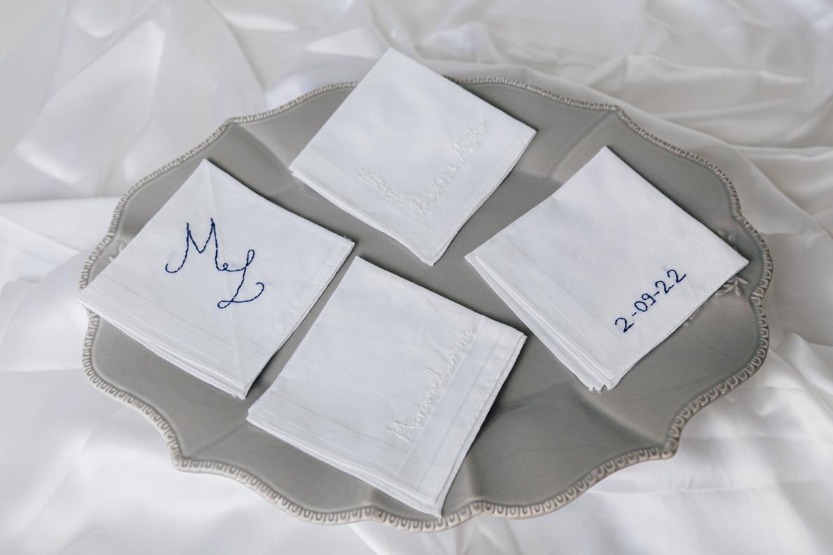 Cloth handkerchiefs